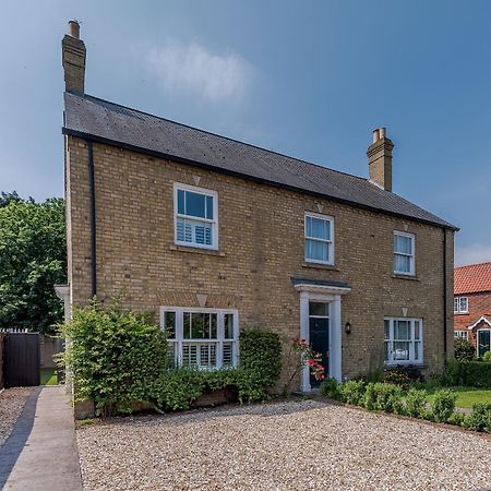 Eves Retreat Villa Wragby Bagian luar foto